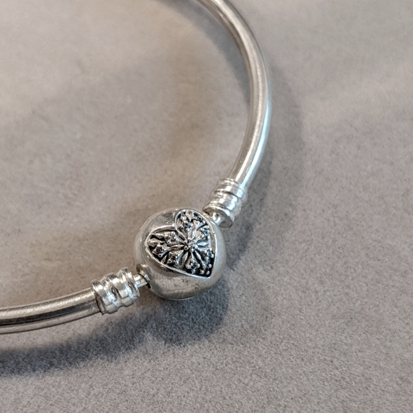PANDORA Silver heart of winter bracelet 'you melt my heart' - Picture 1 of 3